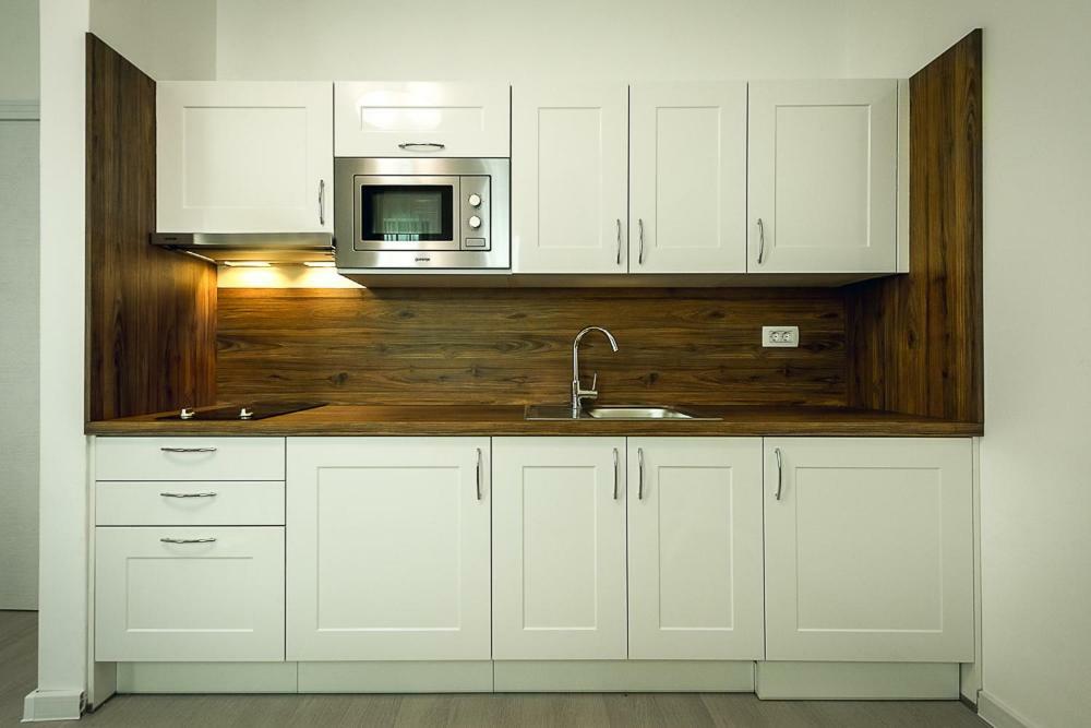 Adria Lux Apartmens 2 Sveti Stefan Buitenkant foto